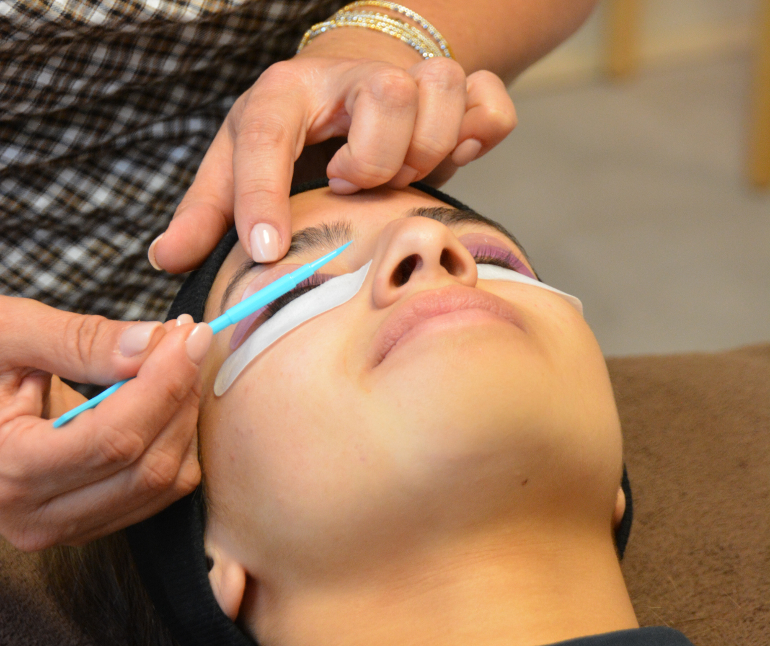 processus de rehaussement de cils